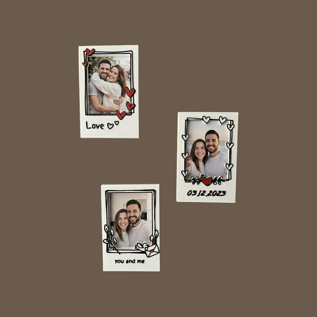 LiebesTrio - magnetischer Rahmen für Polaroid Fotos mit persönlichem Datum